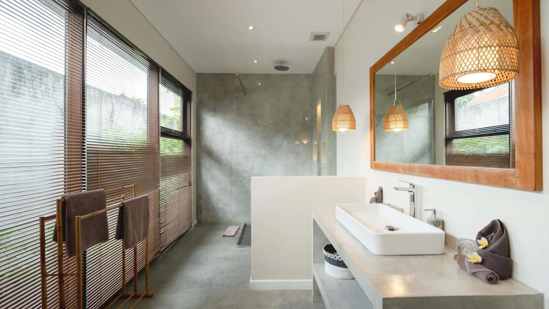 Villa Nikaia By Villa Finder Seminyak