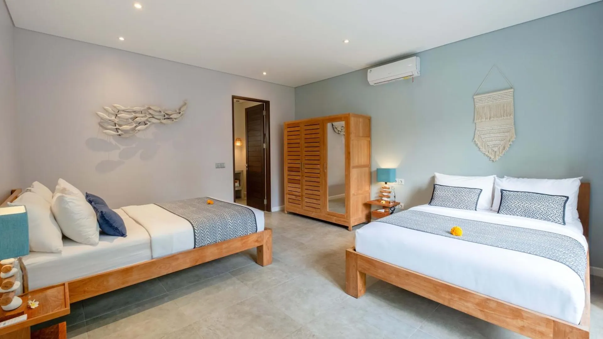 Villa Nikaia By Villa Finder Seminyak   Seminyak (Bali)