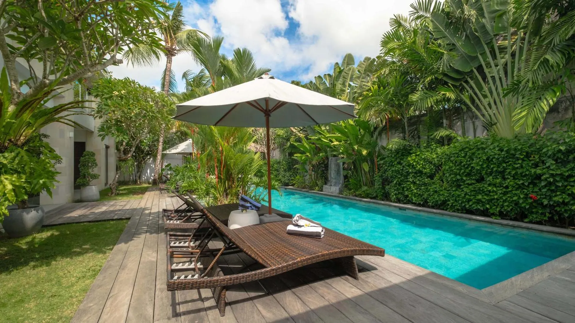 Villa Nikaia By Villa Finder Seminyak  Indonesia